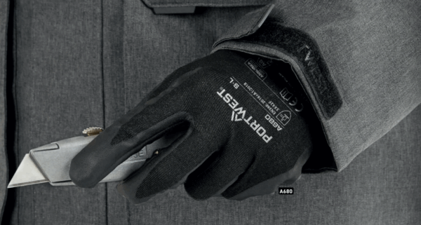 A680 - Cut F21 Nitrile Tungsten A9 Glove Black - Image 4